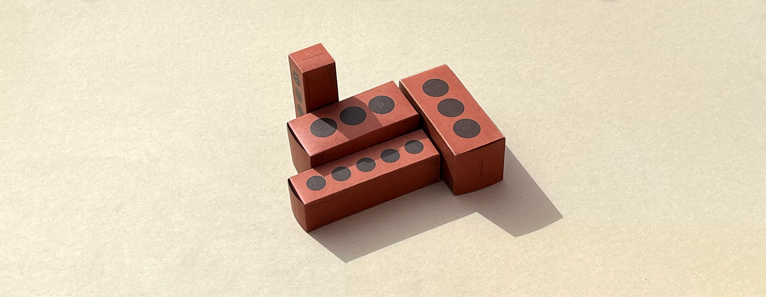 Bricks with black dots
